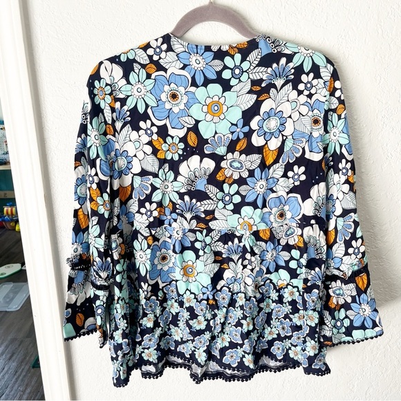 Crown & Ivy Top Women's Large Hippie Floral Tassel Boho Groovy NWT - Picture 7 of 7